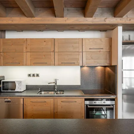 Aelora - By Emerald * Courchevel