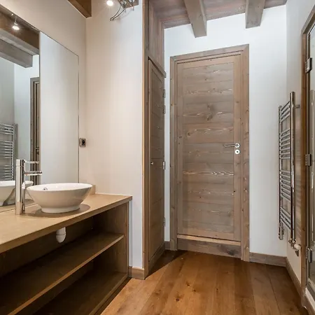 Aelora - By Emerald Courchevel