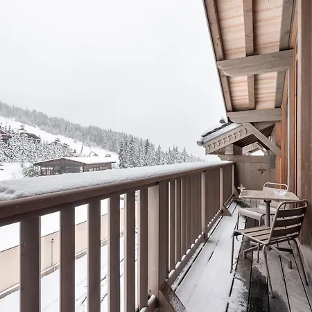 Aelora - By Emerald *