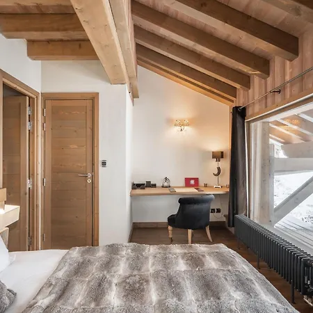 Aelora - By Emerald كورشوفيل